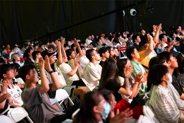 為逐夢(mèng)人喝彩！深圳DYG戰(zhàn)隊(duì)榮獲2023年使命召喚手游夏季邀請(qǐng)賽冠軍！