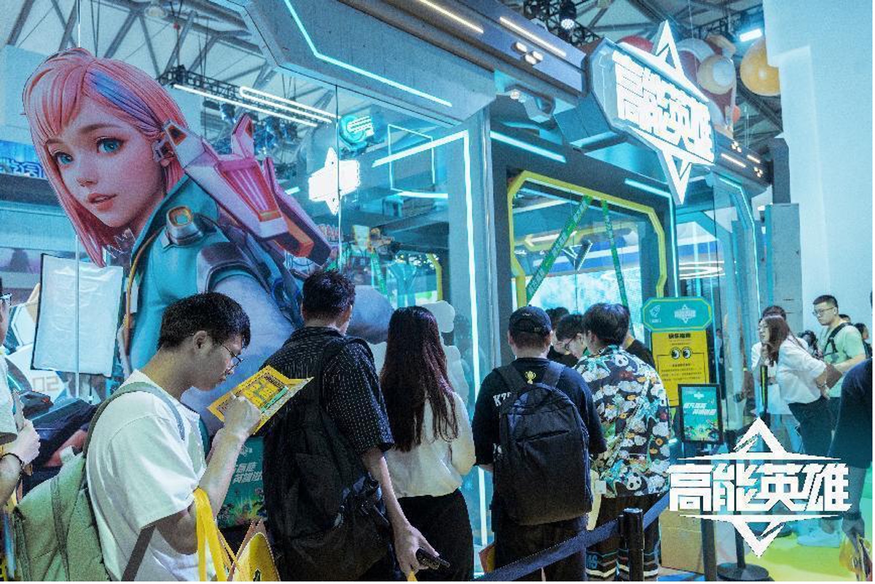 coser變裝、童錦程直播、老外求號(hào)《高能英雄》引爆炎炎夏日！